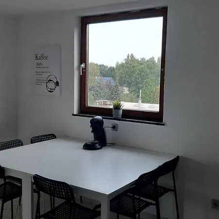Apartment Mit Balkon In *
