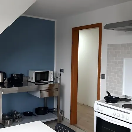 Mit Balkon In